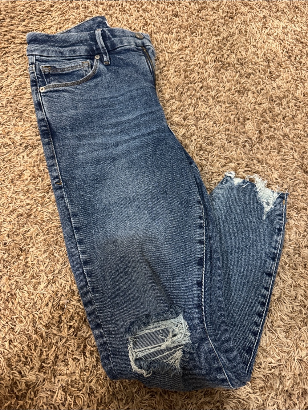 Classic High-Rise Blue Distressed Women’s Skinny Jeans